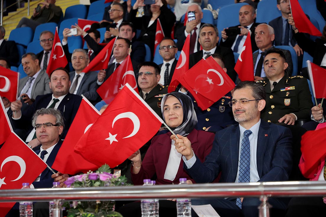 23 Nisan Ulusal Egemenlik ve Çocuk Bayramı Coşkuyla Kutlandı 